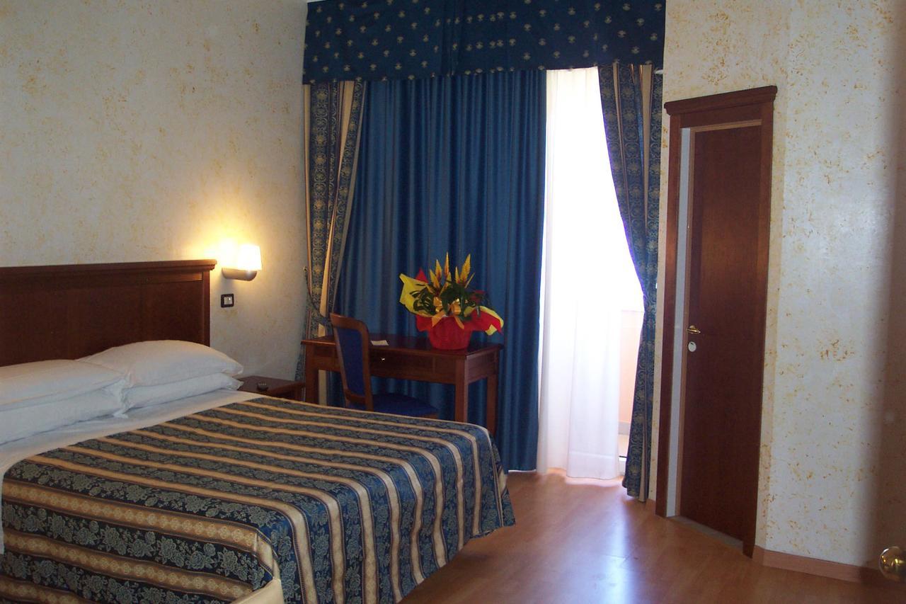 Hotel Alexander Resort 리미니 외부 사진