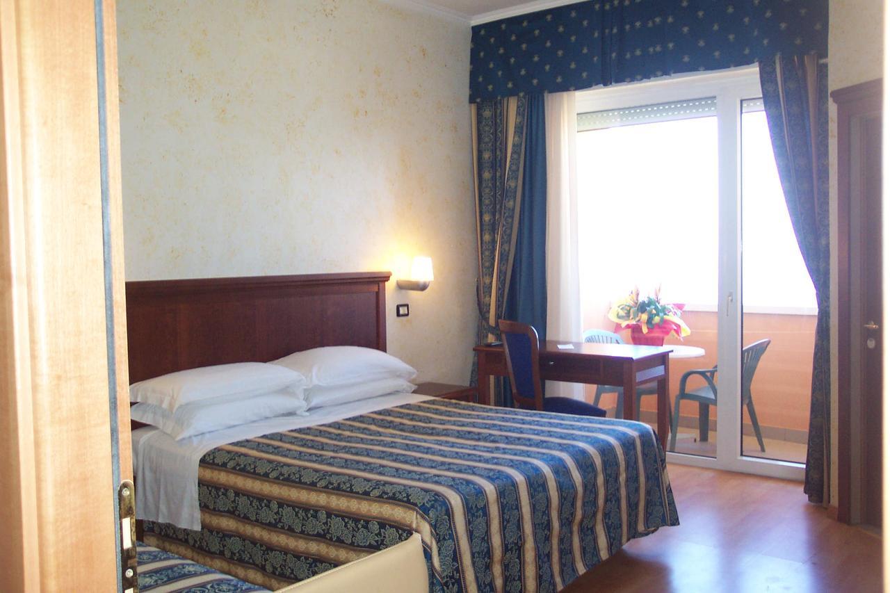 Hotel Alexander Resort 리미니 외부 사진