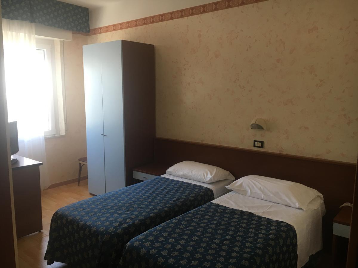 Hotel Alexander Resort 리미니 외부 사진